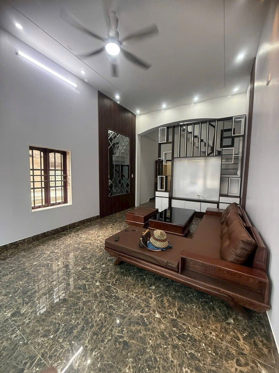 Bán căn nhà 3 tầng mặt đại lộ Trần Hưng Đạo, ph Ngọc Châu, TP HD, 63.5m2, 3 ngủ, KD tốt - Ảnh 4