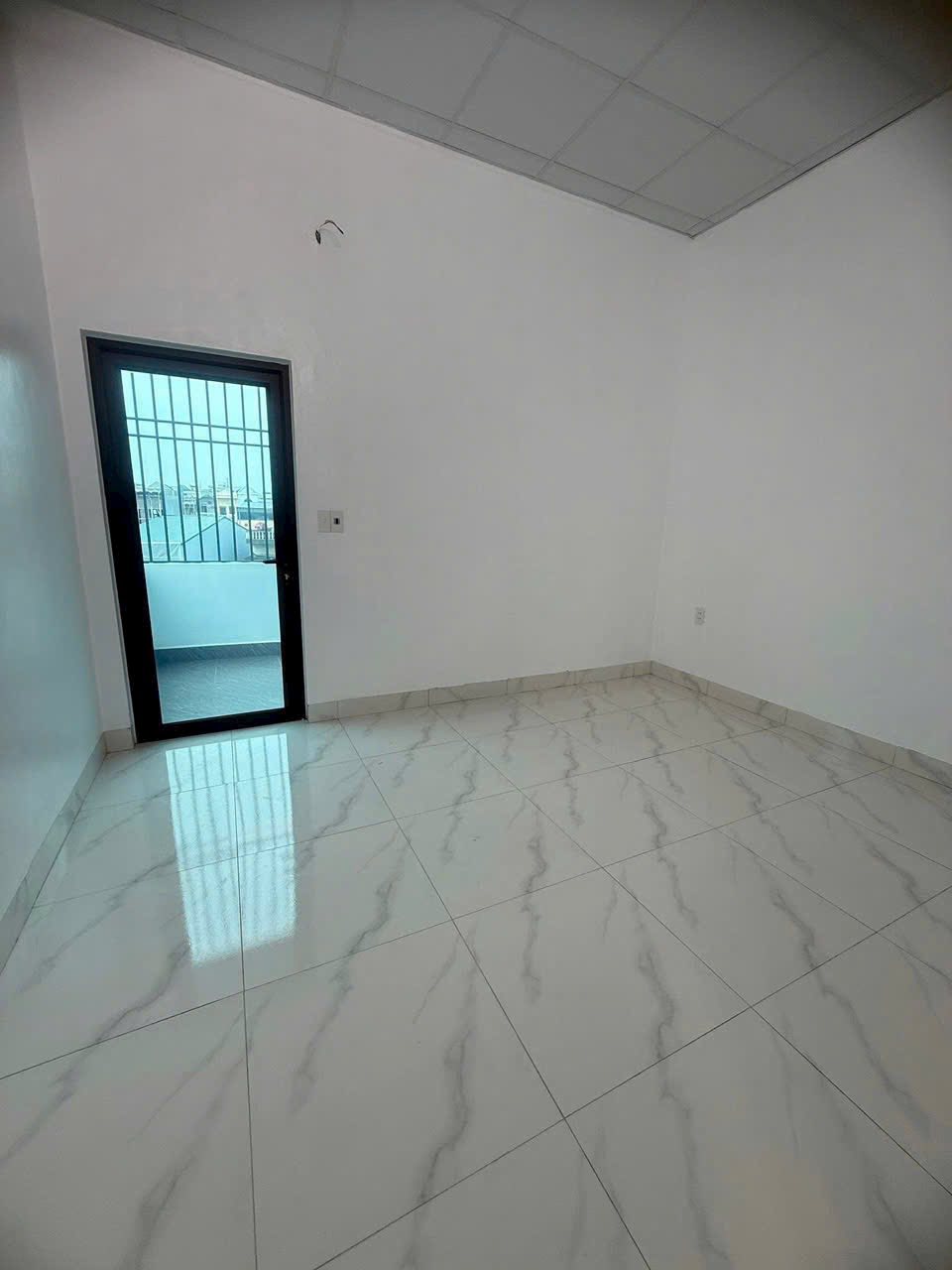 Bán căn nhà 3 tầng mặt đại lộ Trần Hưng Đạo, ph Ngọc Châu, TP HD, 63.5m2, 3 ngủ, KD tốt - Ảnh 7