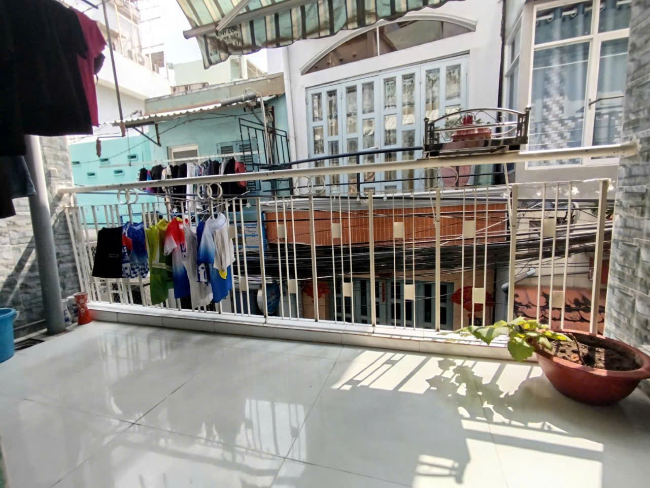 Nhà cũ tiện xây mới 62m2 gần đường chính Tạ quang bửu Quận 8 - Ảnh 2