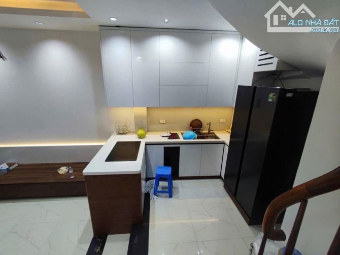 Bán nhà Trịnh Văn Bô, ô tô đỗ cửa, DT 31m2, 5 tầng, giá chỉ 6.8 tỷ - Ảnh 1