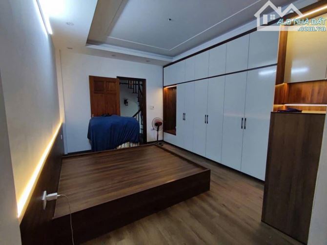 Bán nhà Trịnh Văn Bô, ô tô đỗ cửa, DT 31m2, 5 tầng, giá chỉ 6.8 tỷ - Ảnh 2