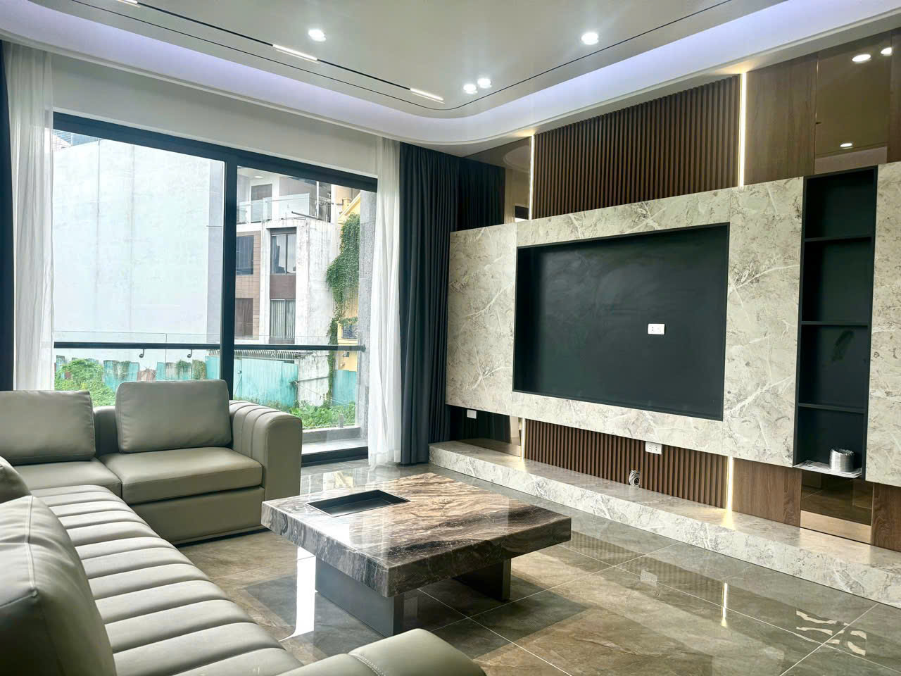 Siêu phẩm mặt hồTai Trâu,Ngọc Lâm,65M,MT 4.5M,KD đỉnh,ô tô tránh,lô góc. Gía 14 tỷ - Ảnh 1