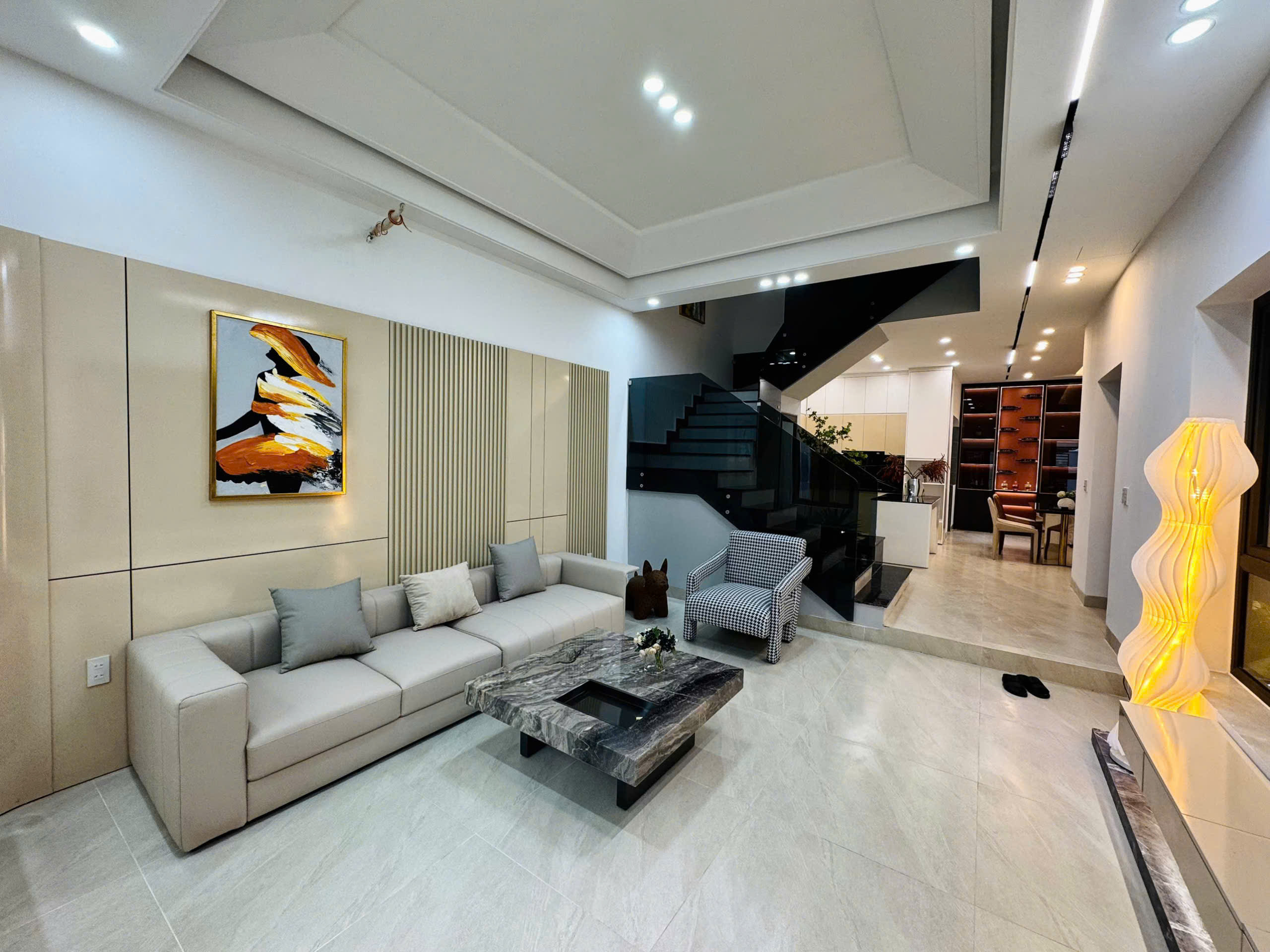 Bán nhà 4 tầng độc lập, ngõ ô tô Văn Cao, Hải Phòng - Diện tích 93,7m², tặng full nội thất! - Ảnh 1