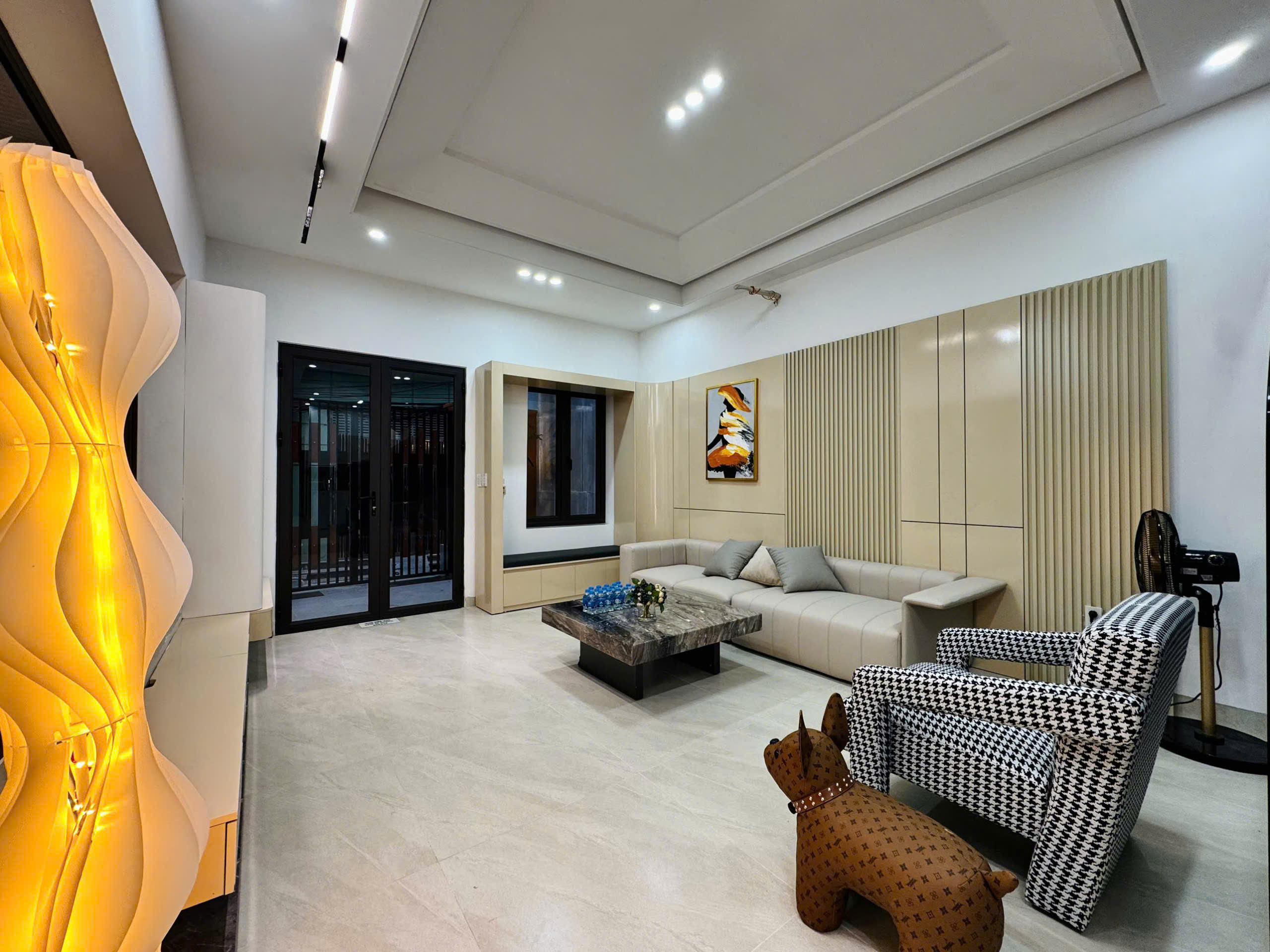 Bán nhà 4 tầng độc lập, ngõ ô tô Văn Cao, Hải Phòng - Diện tích 93,7m², tặng full nội thất! - Ảnh 3