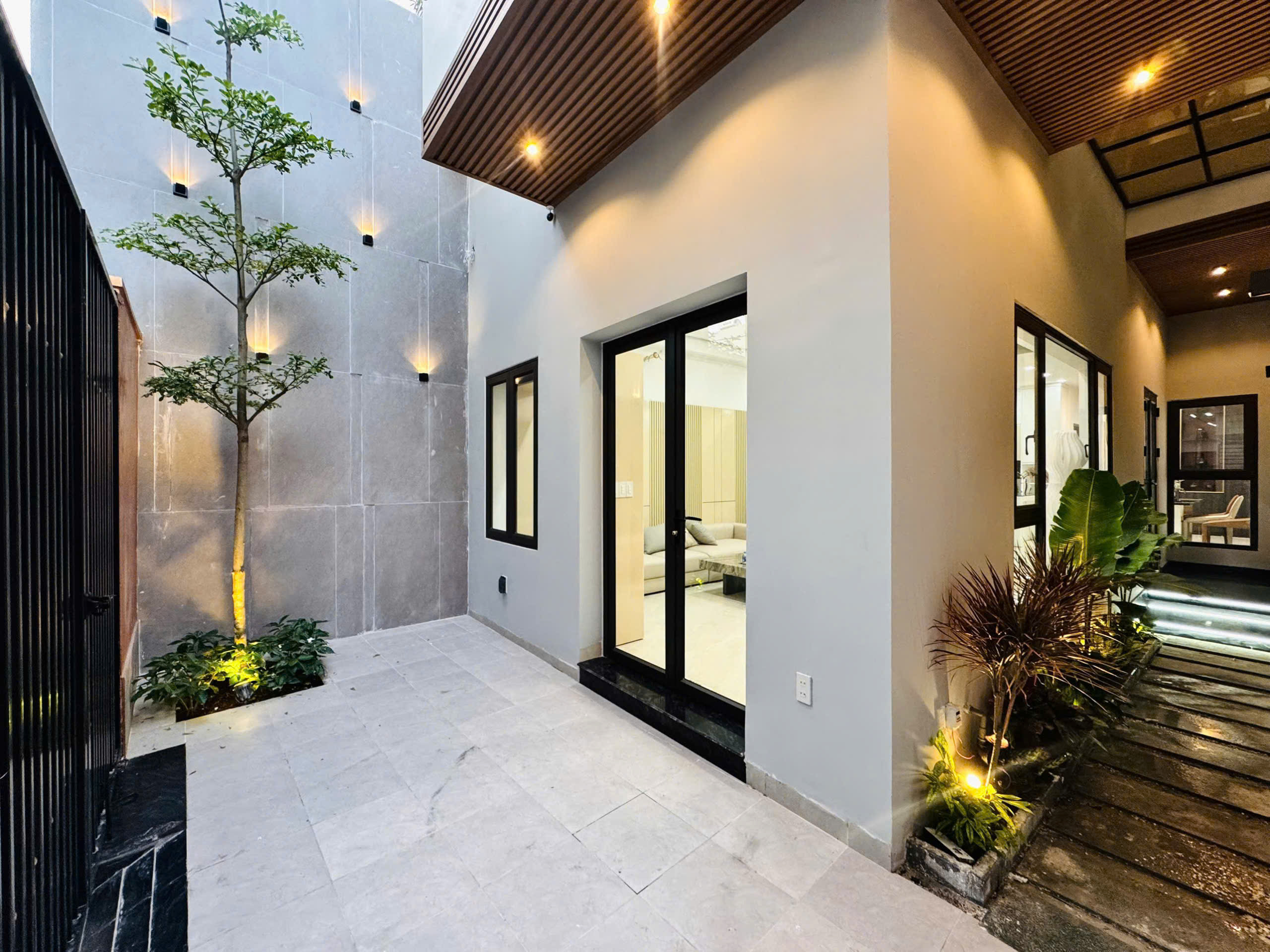 Bán nhà 4 tầng độc lập, ngõ ô tô Văn Cao, Hải Phòng - Diện tích 93,7m², tặng full nội thất! - Ảnh 4