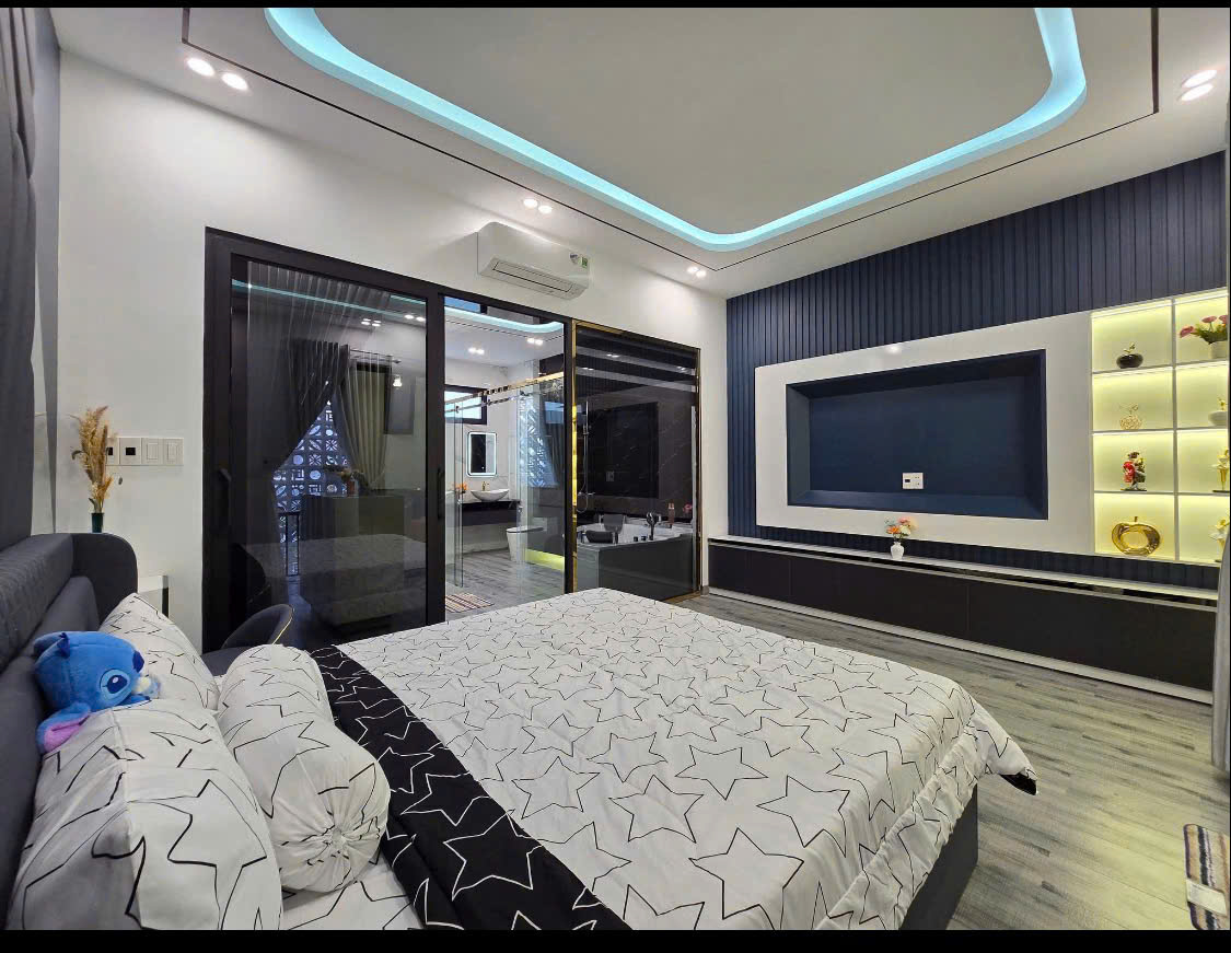 + Sơn Trà, Biệt thự 3 tầng đẳng cấp 2 mặt tiền kinh doanh Trần Thánh Tông và Vân Đồn, sát khán đài - Ảnh 4