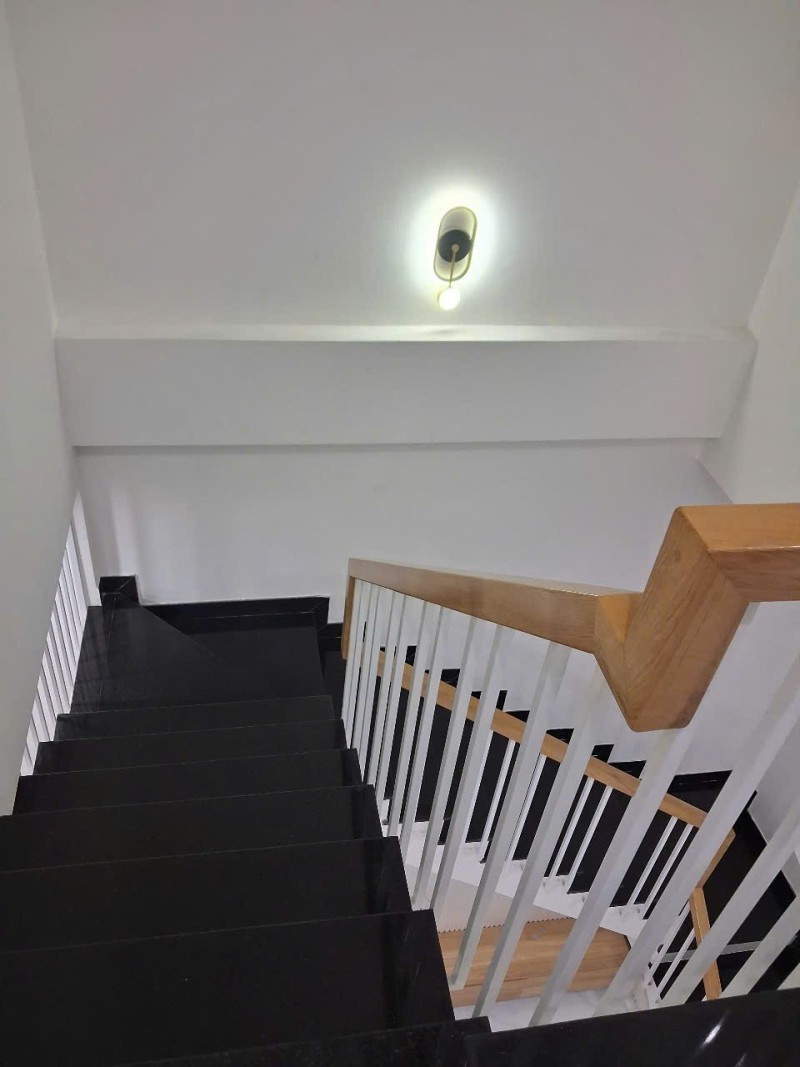 # Nhà Kiệt Ô tô sát Đỗ Thúc Tịnh, 80m2, 2 tầng mới đẹp, 3PN, 4.x tỷ - Ảnh 2