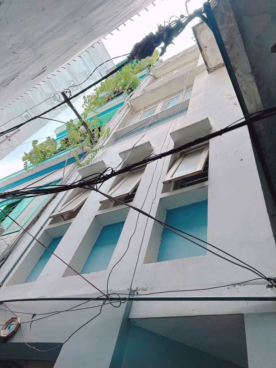 --- Bán Nhà 12/6 Bùi Viện Q1 kết cấu 5 lầu giá 5 tỉ 300 tr chính chủ bán - Ảnh 2