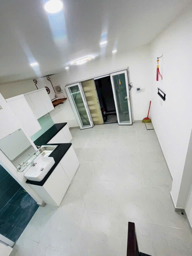 NHÀ MỚI LENG KENG 2 Tầng Trần Xuân Soạn Quận 7 giá 2250 - Ảnh 1