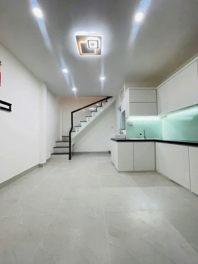 NHÀ MỚI LENG KENG 2 Tầng Trần Xuân Soạn Quận 7 giá 2250 - Ảnh chính