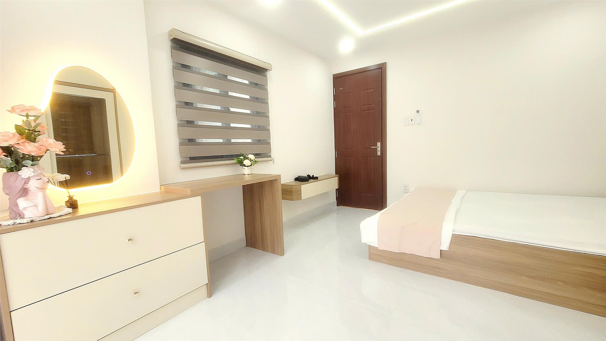 **Bán nhà mặt tiền Nguyễn Thanh Tuyền, phường 2, Tân Bình; (4x17) 4 tầng - Ảnh chính
