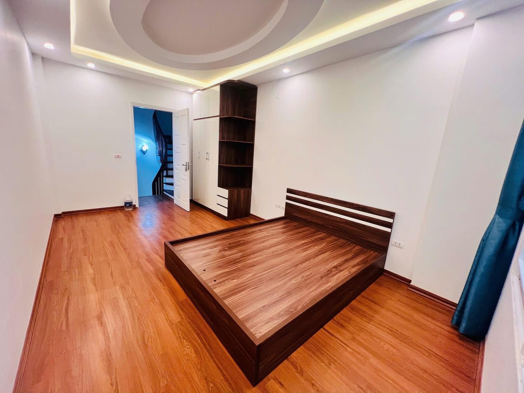 NHÀ ĐẸP Ở LUÔN TRẦN QUỐC VƯỢNG  - THOÁNG TRƯỚC SAU - NGÕ 3 GÁC PHÓNG - GẦN PHỐ - NỘI THẤT XỊN - - Ảnh 1