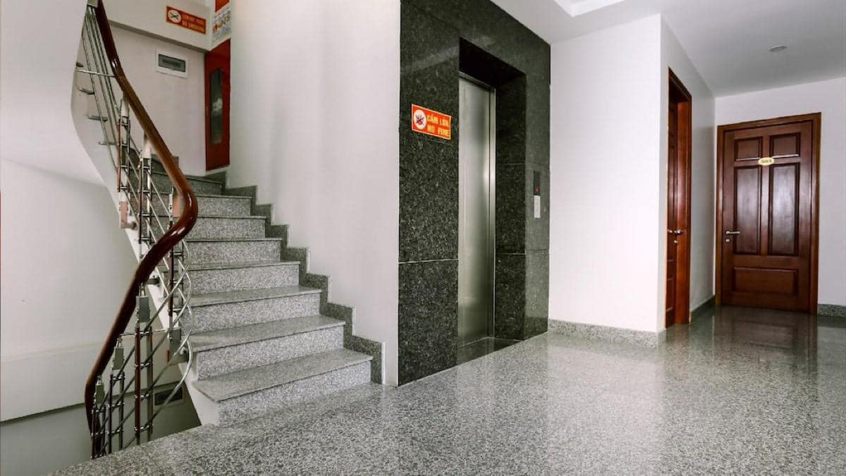 Bán khách sạn mặt phố Đường Thành, 171m2, 10 tầng 1 hầm thang máy, mặt tiền 5.1m, 168 tỷ, KD đỉnh - Ảnh 3