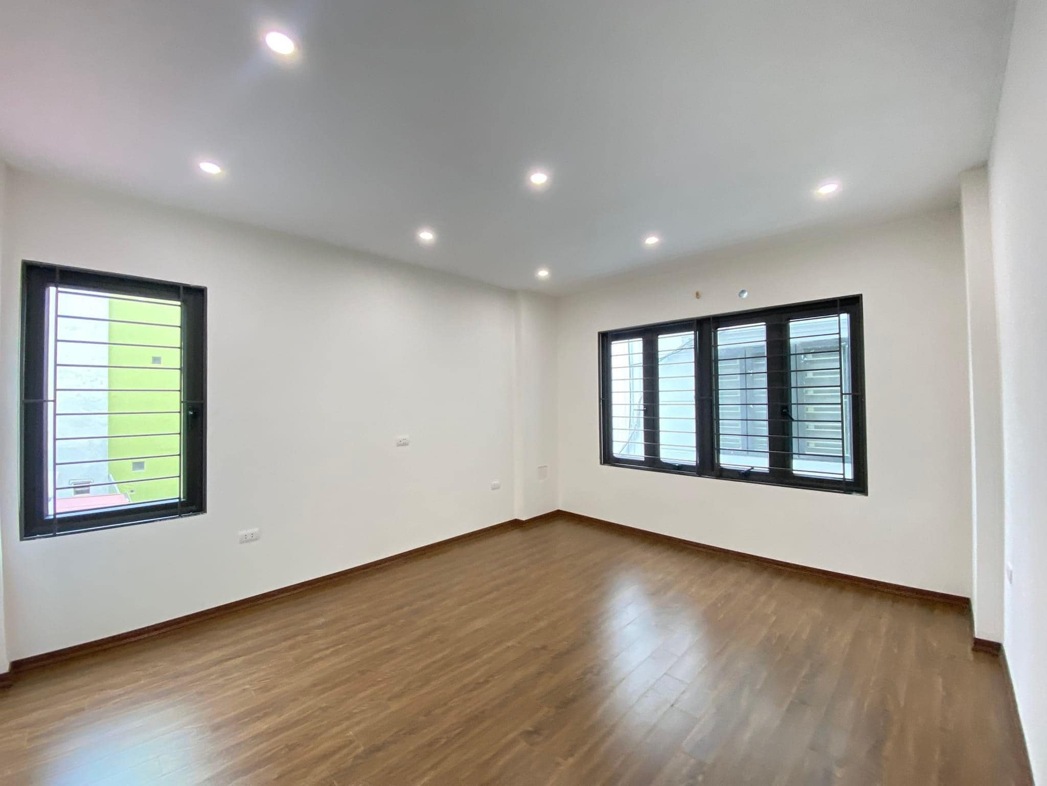 Bán nhà Quận Hoàng Mai, Gần Hồ Đền Lừ, Ngõ Rộng, Vài Bước Ra Phố, DT 30m2 Giá 5 tỷ 8 - Ảnh 3