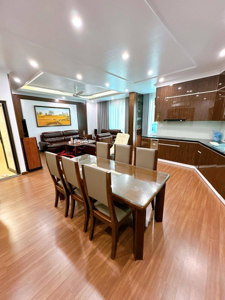 Bán Tòa Apartment, Lô Góc Phố Nguyễn Thị Định 118m2/ 8T Thang máy, MT 6.5m 43 Tỷ - Ảnh 2