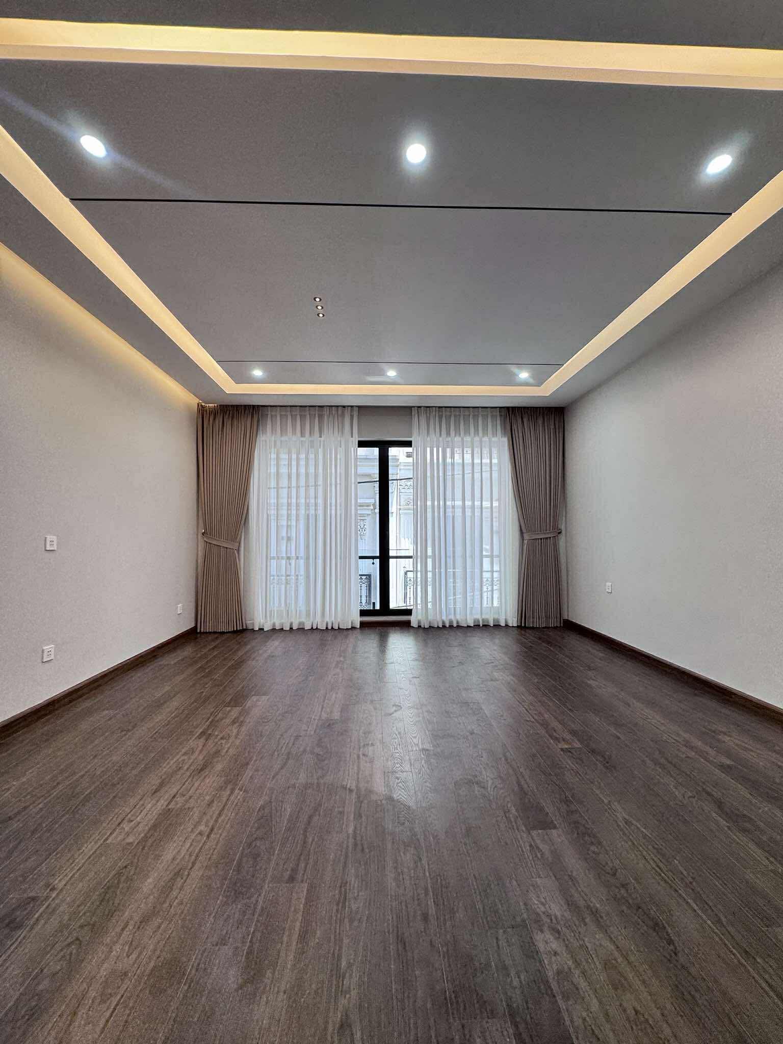 NHÀ MỚI VŨ XUÂN THIỀU! LÔ GÓC 6 TẦNG-THANG MÁY-XUNG QUANH TRUNG TÂM TIỆN ÍCH GIÁ HƠN 10 TỶ - Ảnh 3