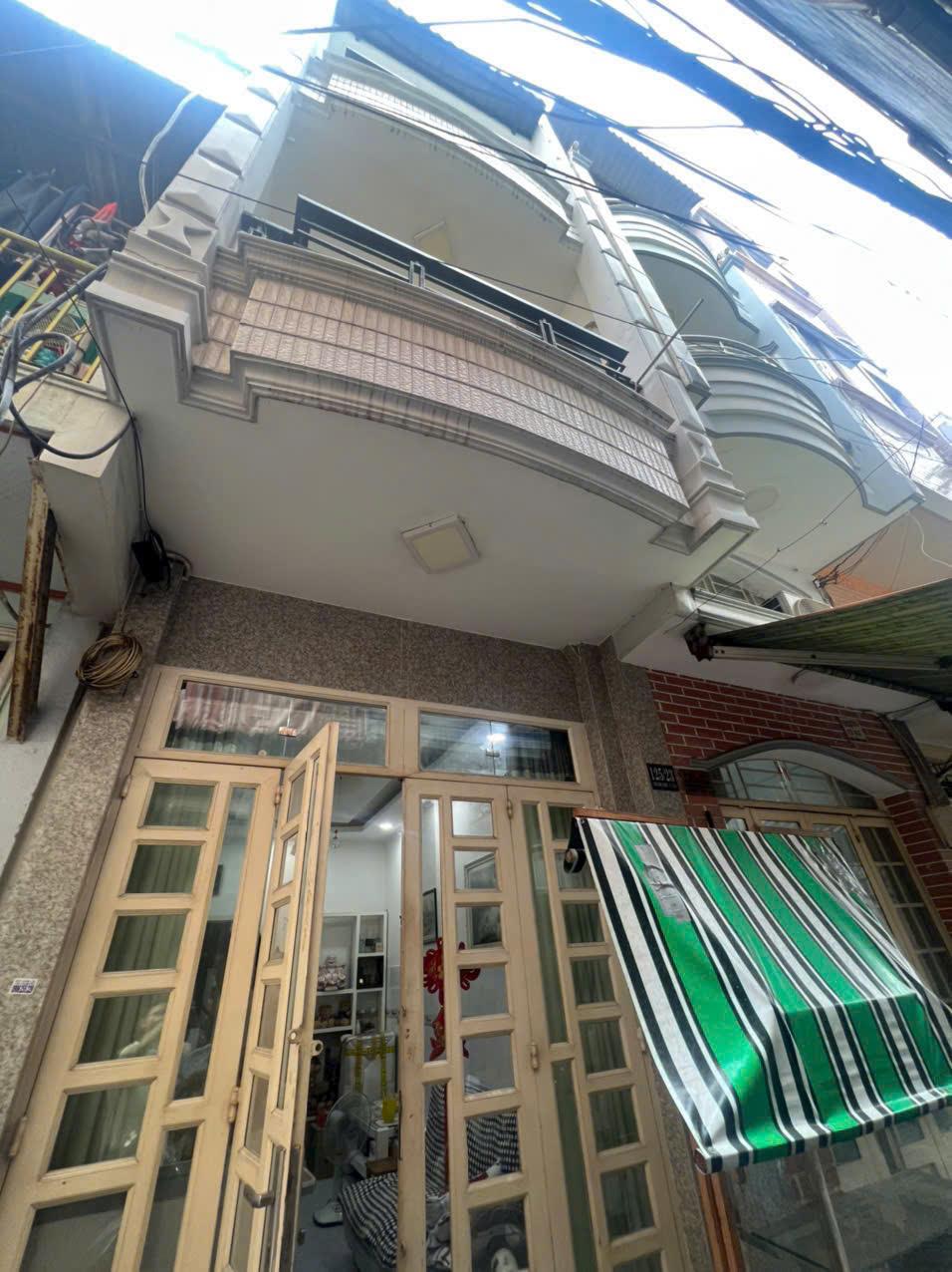 **CHỈ 5 TỶ HƠN,NHÀ HẺM 4M TRÀN BÌNH TRỌNG Q5-32m,3Tầng,3PN SHR,Hoàn Công Đủ - Ảnh chính