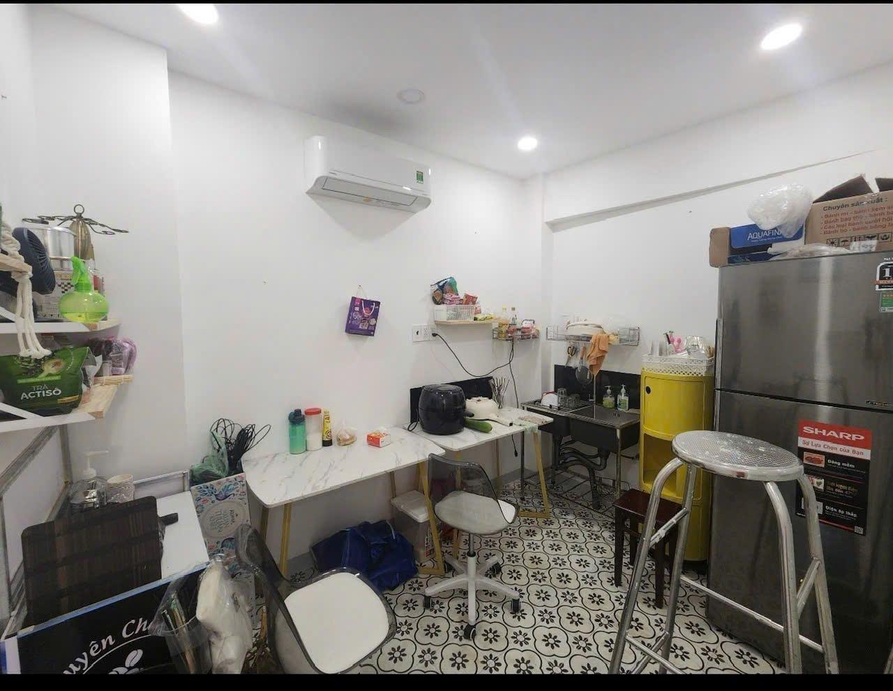**Bán nhà hẻm Cách Mạng Tháng 8** phường 5, Tân Bình; (4*21) 5 tầng - Ảnh 1