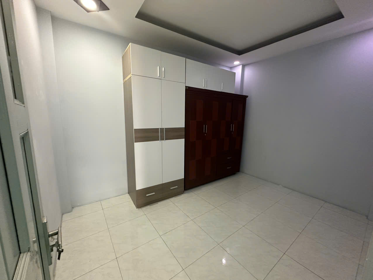 CHO THUÊ NHÀ 1 TRỆT 3 LẦU FULL NỘI THẤT, 160M2, 4PN, HẺM RỘNG 7M, Đ.THỚI AN 28, Q.12 - Ảnh 4