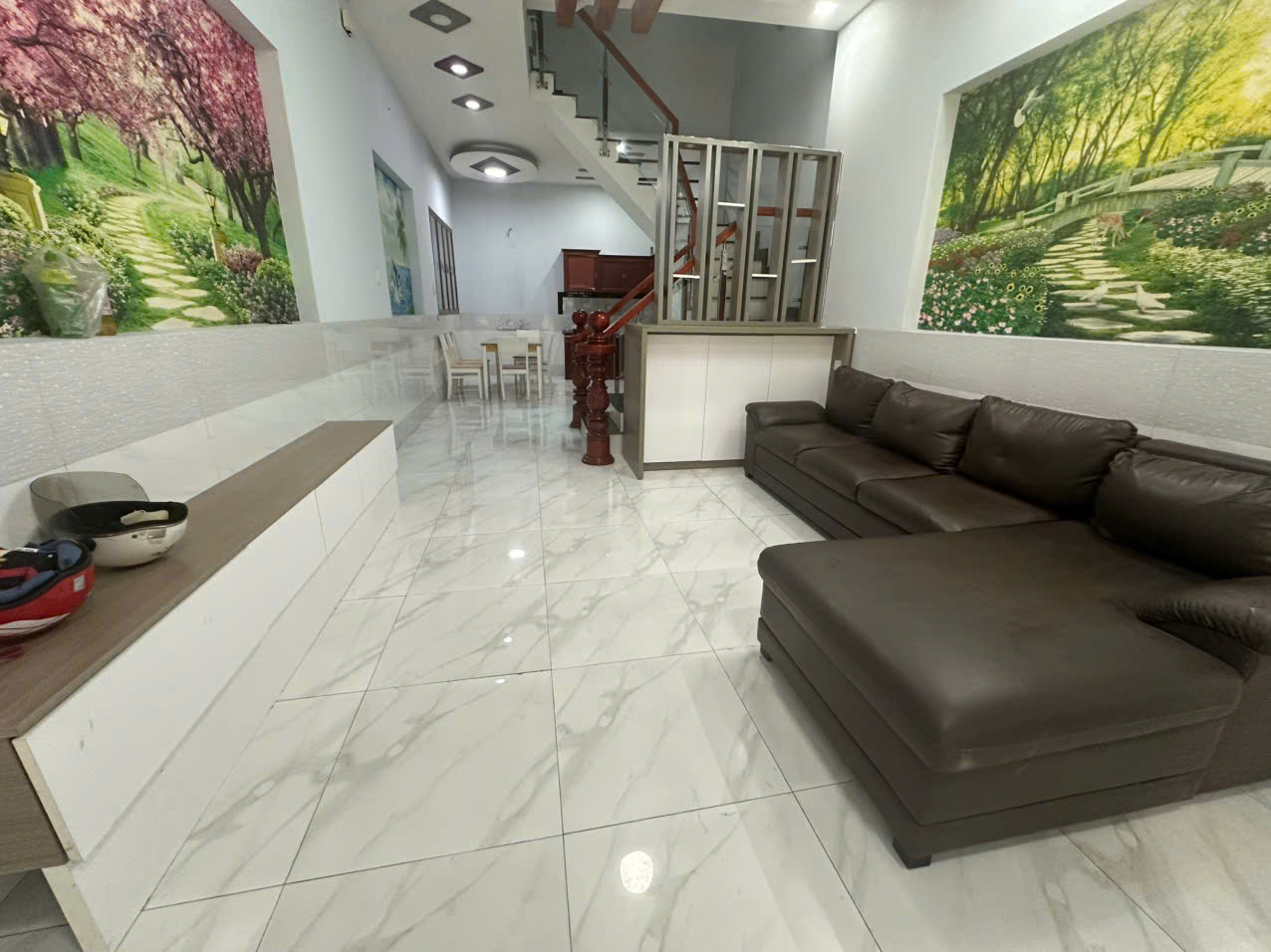 CHO THUÊ NHÀ 1 TRỆT 3 LẦU FULL NỘI THẤT, 160M2, 4PN, HẺM RỘNG 7M, Đ.THỚI AN 28, Q.12 - Ảnh 1