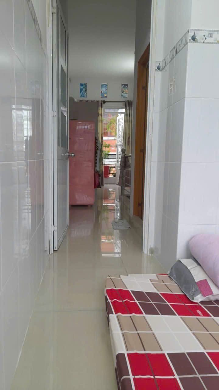 2 MẶT HẺM Ô TÔ 5M THÔNG TỨ TUNG - DT 31M2 - 2 TẦNG Ở NGAY - CHO THUÊ 6 TRIỆU/ THÁNG - CHỈ 3.25 TỶ - Ảnh 3