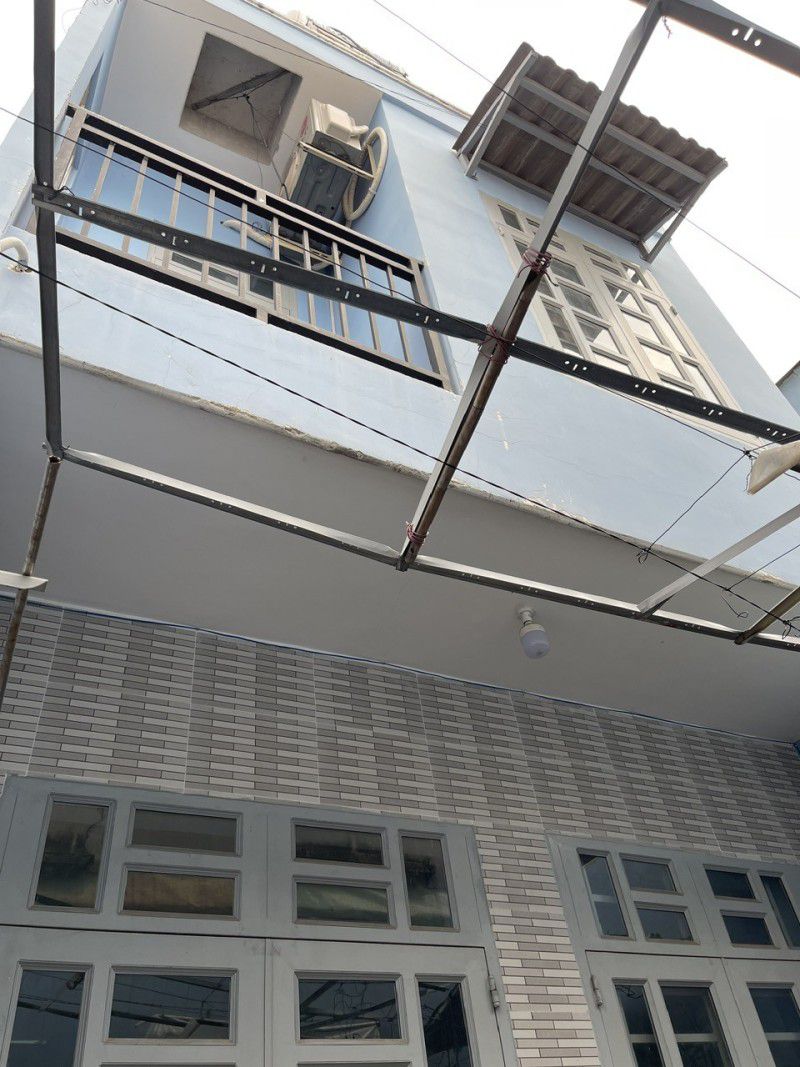 NHÀ MỚI QUẬN 7 VÀO Ở NGAY, CÁCH HẺM OTO MẤY BƯỚC CHÂN - 2 TẦNG - 2 PN - SỔ HỒNG RIÊNG - GIẢ CHỈ 3.9 - Ảnh chính