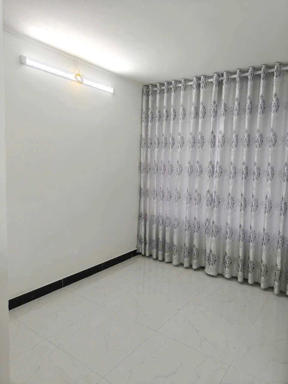 Chung cư tầng 4 đường Trần Hưng Đạo P1Q5. Giá chỉ 990tr - Ảnh 4