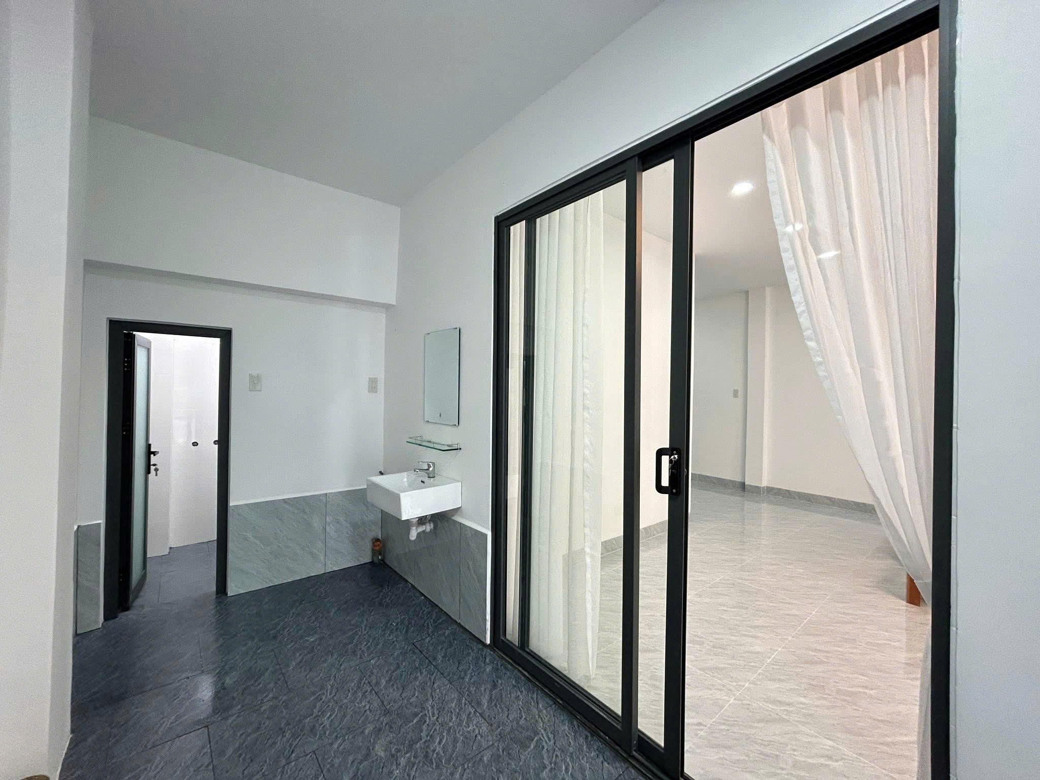 🏡 BÁN NHÀ 2 TẦNG – ĐƯỜNG ÔTÔ LÝ PHỤC MAN, P. VĨNH PHƯỚC, NHA TRANG<br>•💰 Giá: 4,5 tỷ bao thuế phí - Ảnh 2