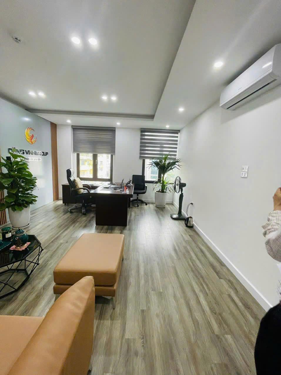 Cho Thuê Văn Phòng Siêu Đẹp 140m2 - 40 Triệu/Tháng Phố Dịch Vọng Hậu, Cầu Giấy. Tặng 10 Ngày Setup - Ảnh 4