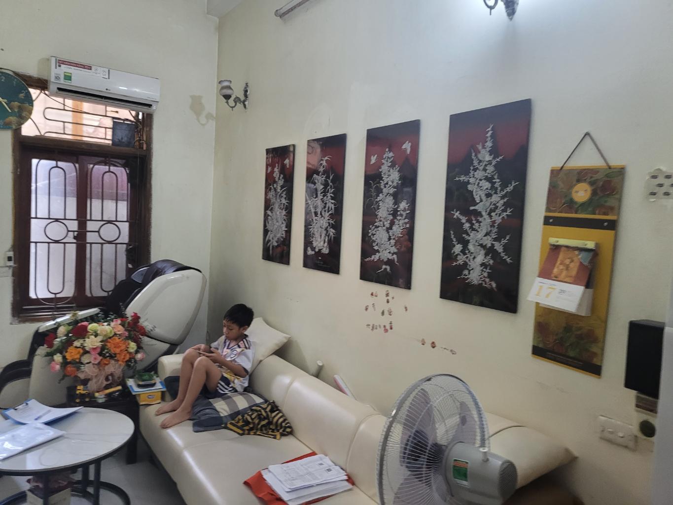 Lê Trọng Tấn , 1 mặt hồ, 1 mặt ngõ, giữa phố, giá trị cốt lõi cuộc sống - Ảnh 2