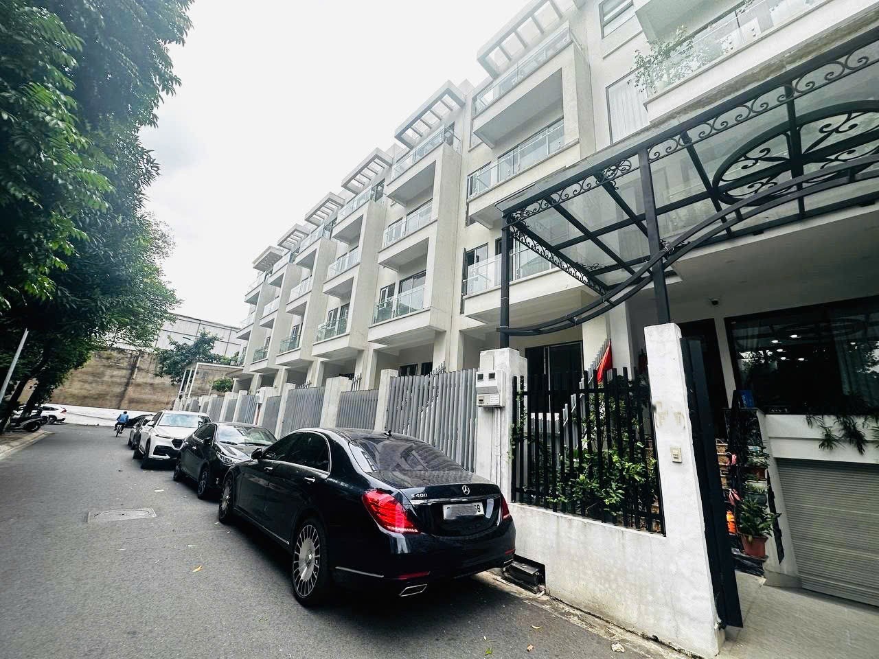 Giảm sốc 2 tỷ! Bán Nhà Liền Kề Hạ Đình, Thanh Xuân 110m, 6T, TM, có hầm, Ô tô, KDVP, ở sướng, Giá - Ảnh chính