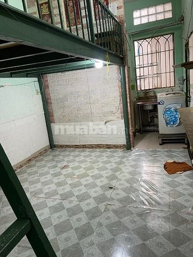 Phòng trọ cho thuê tại trung tâm quận 10 , dt 35m2, có gác lửng, thuận tiện đi làm đi học - Ảnh 1