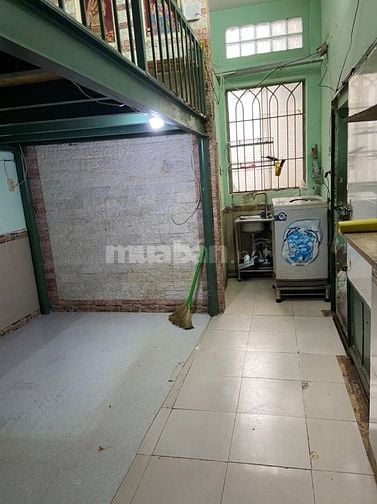 Phòng trọ cho thuê tại trung tâm quận 10 , dt 35m2, có gác lửng, thuận tiện đi làm đi học - Ảnh chính