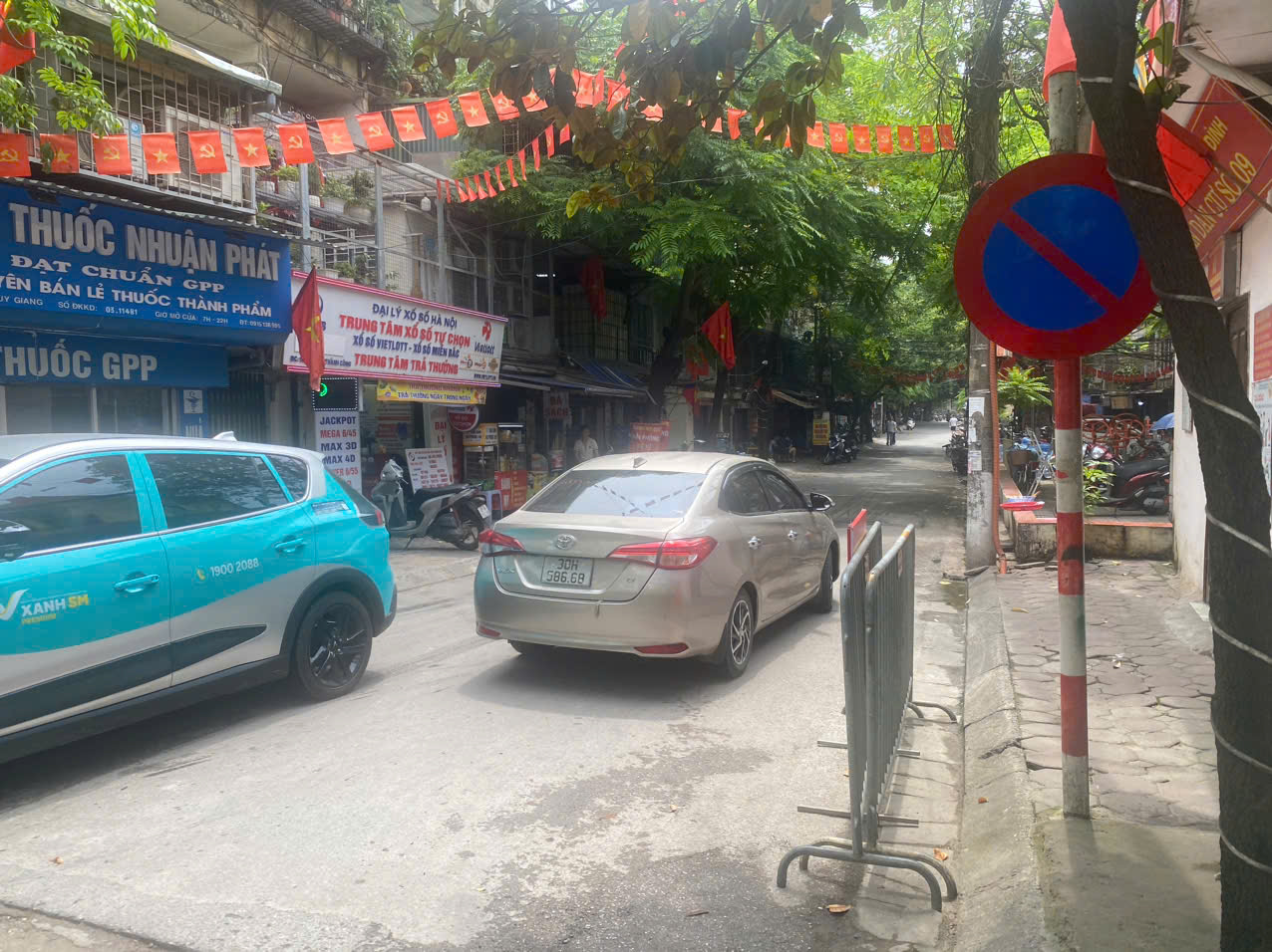 Bán nhà tập thể tầng 1 mặt ngõ 9 khu tập thể Thành Công, quận Ba Đình, Hà Nội - Ảnh chính