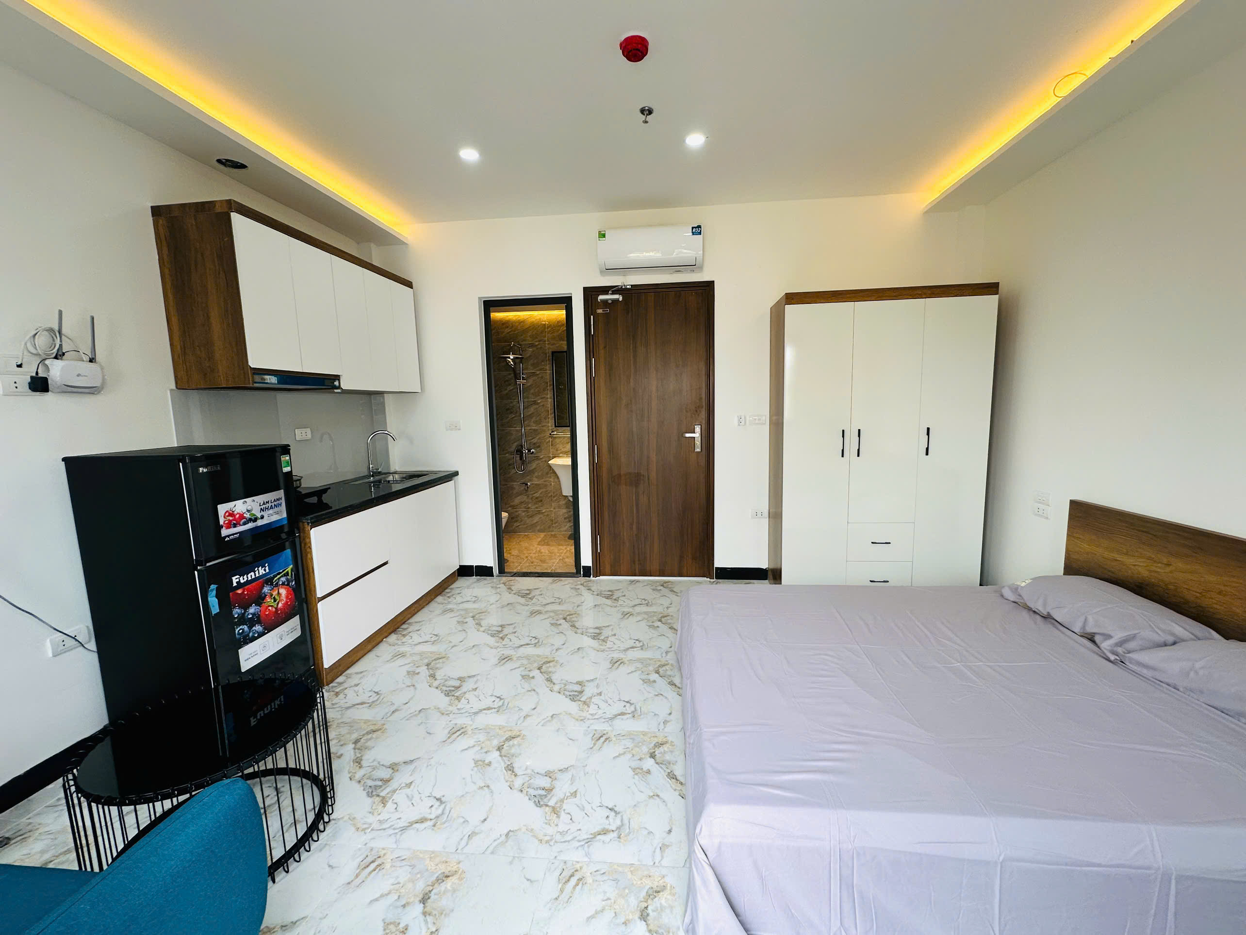 (Cực hiếm) Căn hộ Studio 30m2 mới khai trương tại ngõ 96 Đê La Thành - Nội thất cao cấp - Ảnh 1