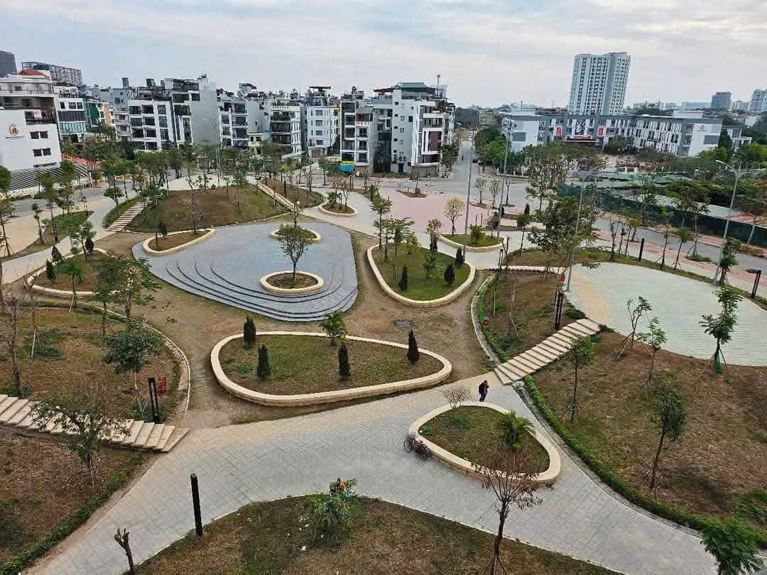 CHÍNH CHỦ CẦN BÁN LÔ ĐẤT CHỈ VỚI 145 TRIỆU RẺ NHẤT PHỐ NGỌC THỤY - lONG BIÊN - Ảnh chính