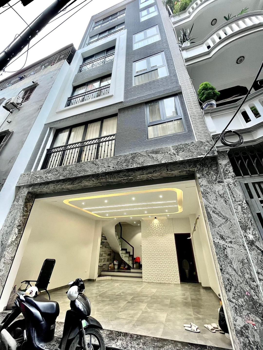 Bán nhà Vĩnh Phúc, Ba Đình, 6 tầng thang máy, 20m ra mặt phố, nhà đẹp ở ngay. Giá 11 tỷ - Ảnh 1