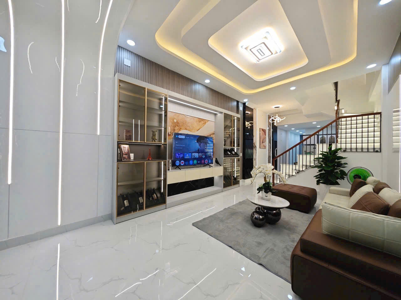 Chỉ nhỉnh 6 tỷ – Nhà phố 1 trệt 1 lầu full nội thất, Sổ Hồng Riêng Quận 12! - Ảnh chính