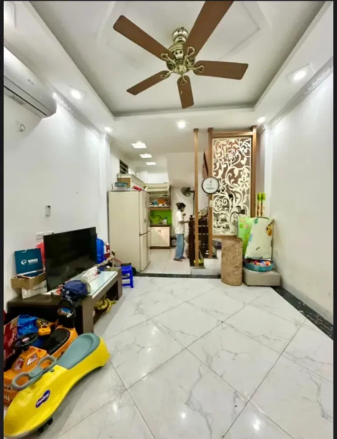 Cần  Bán nhanh nhà phố đường  8/3. 33m2.  5 tầng.  mặt tiền4m. giá đẹp  6 tỷ Hai Bà Trưng Hà Nội - Ảnh 4
