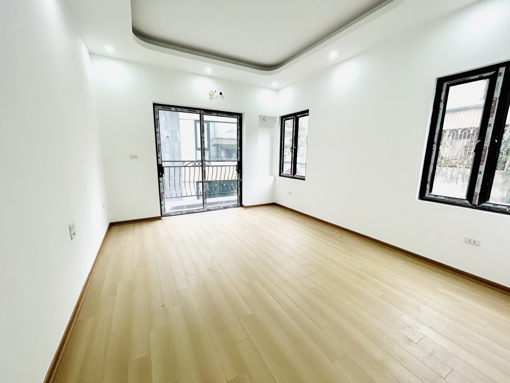 BÁN NHÀ NAM DƯ. HOÀNG MAI . LÔ GÓC. HIẾM. NỞ HẬU. THANG MÁY. DT 37m2 6 tầng, giá 7.9 tỷ - Ảnh chính