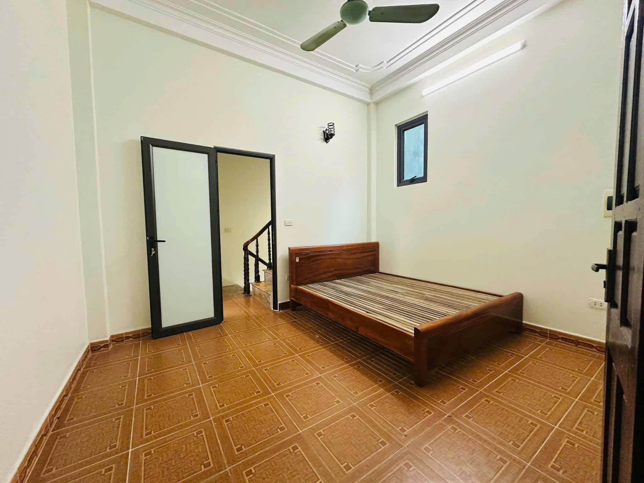BÁN NHÀ HỒNG MAI HAI BÀ TRƯNG - GẦN Ô TÔ DT 22m2 4 tầng mặt tiền 4m Giá 3 tỷ - Ảnh 1