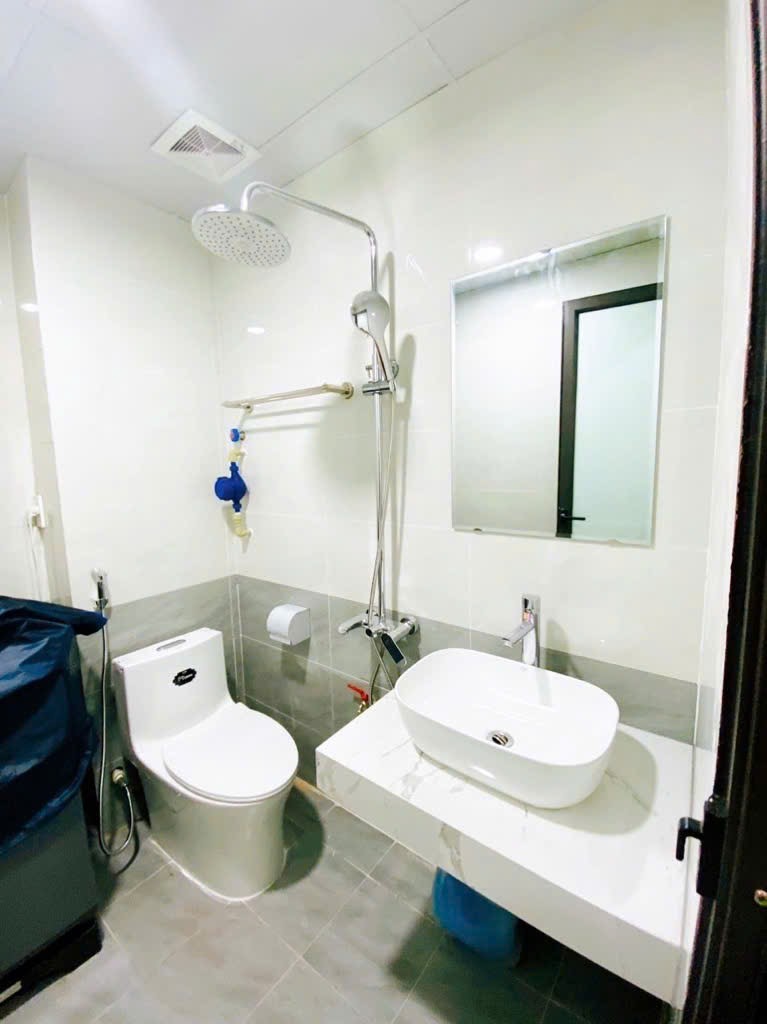 Tòa ccmn Nguyễn Văn Huyên 8 tầng thang máy, vị trí đắc địa, đuổi không hết khách - Ảnh 4