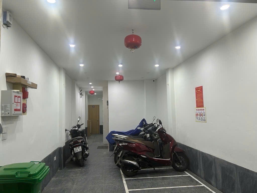 Tòa ccmn Nguyễn Văn Huyên 8 tầng thang máy, vị trí đắc địa, đuổi không hết khách - Ảnh 6
