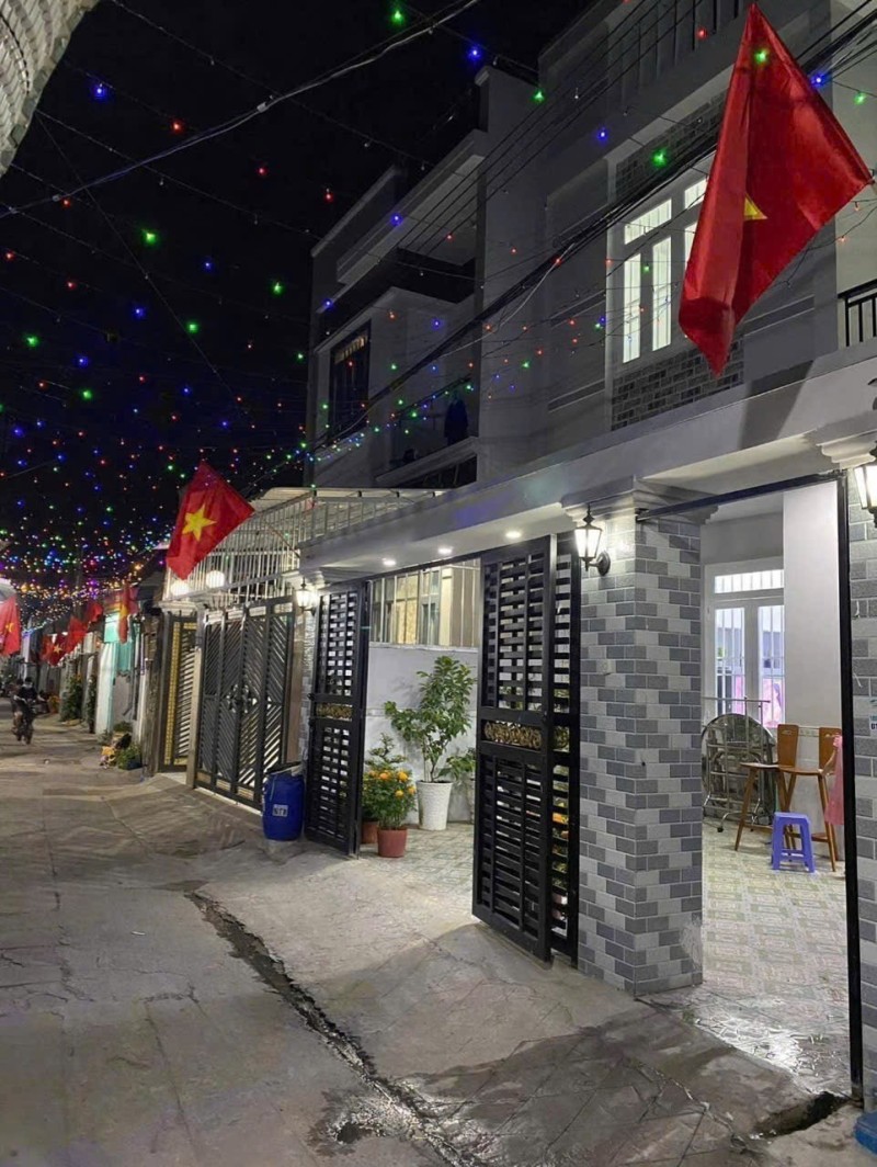 Bán nhà ĐẸP 2 Tầng Trung Tâm Dĩ An,đường ô tô,gần Bcons Garden - Ảnh 3