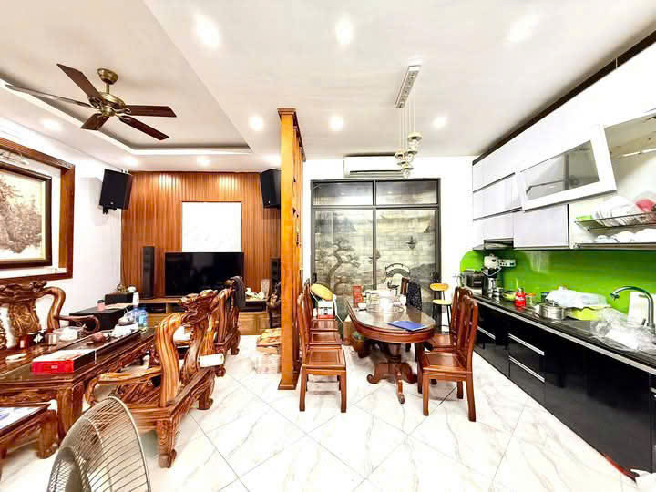 GIẢM CHÀO 300 TRIỆU, HOÀNG VĂN THÁI, THANH XUÂN. 45M2, 5 TẦNG, GIÁ 13,9 TỶ. Ô TÔ TRÁNH - Ảnh 2