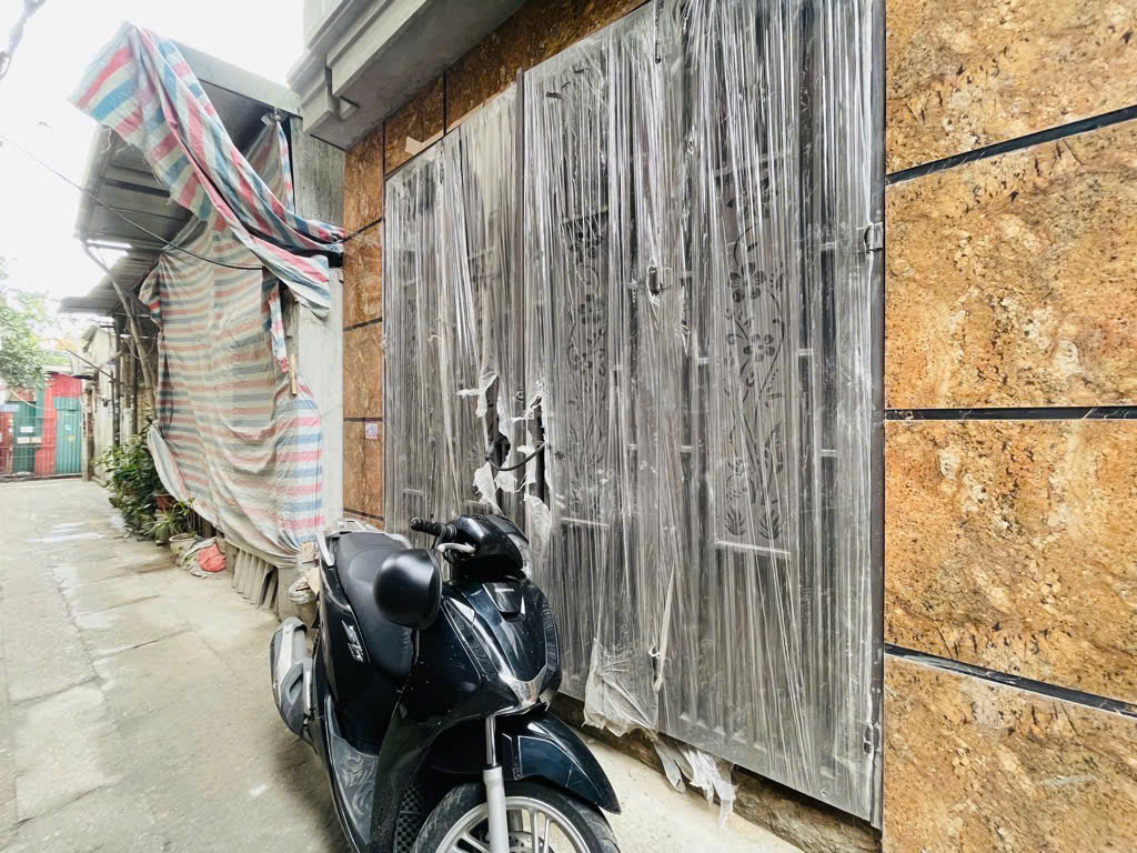 chỉ 5 tỷ nhà Tam Hiệp, Thanh Trì, gần 35m*5 tầng , full công năng - ngõ nông ,gần ô tô. - Ảnh 1