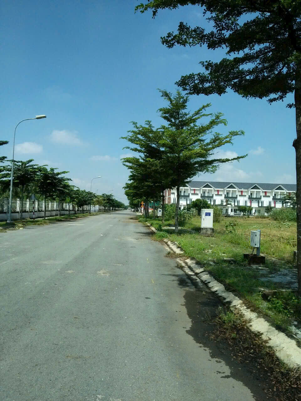 Bán đất thổ cư 205m2 KHU TÂN CẢNG ,Nguyễn Duy Trinh, Q.9, 7.2 tỷ, sổ đỏ - Ảnh 1