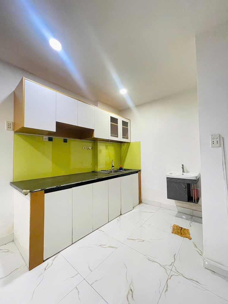 Nhà Đẹp Giá Nhỉnh 2 Tỷ - Sổ Hồng Riêng - Ngay TCH Trung Tâm Quận 12 - Ảnh 1