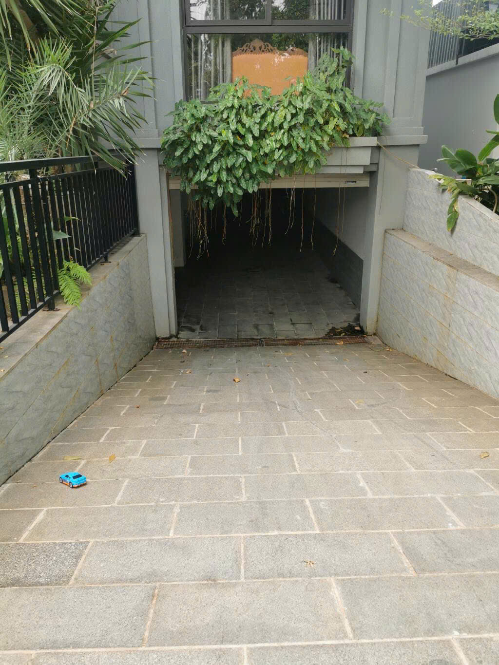 BÁN BIỆT THỰ 5 TẦNG MT ĐƯỜNG THẠNH XUÂN 40 QUẬN 12- DT 400m2 (10x40)- 8PN KHÉP KÍN- chỉ 18💰<br><br>✅Diện - Ảnh 1