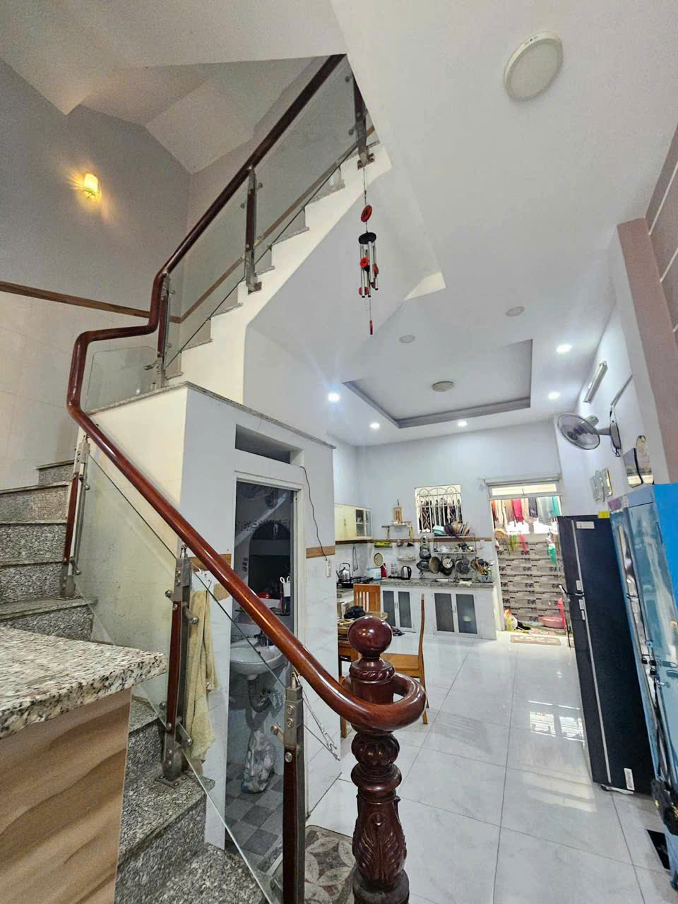 Nhà Đẹp 3 Tầng 4,2 x15m  Tân Chánh Hiệp Quận 12 Hẻm Xe Hơi ShR - Ảnh chính
